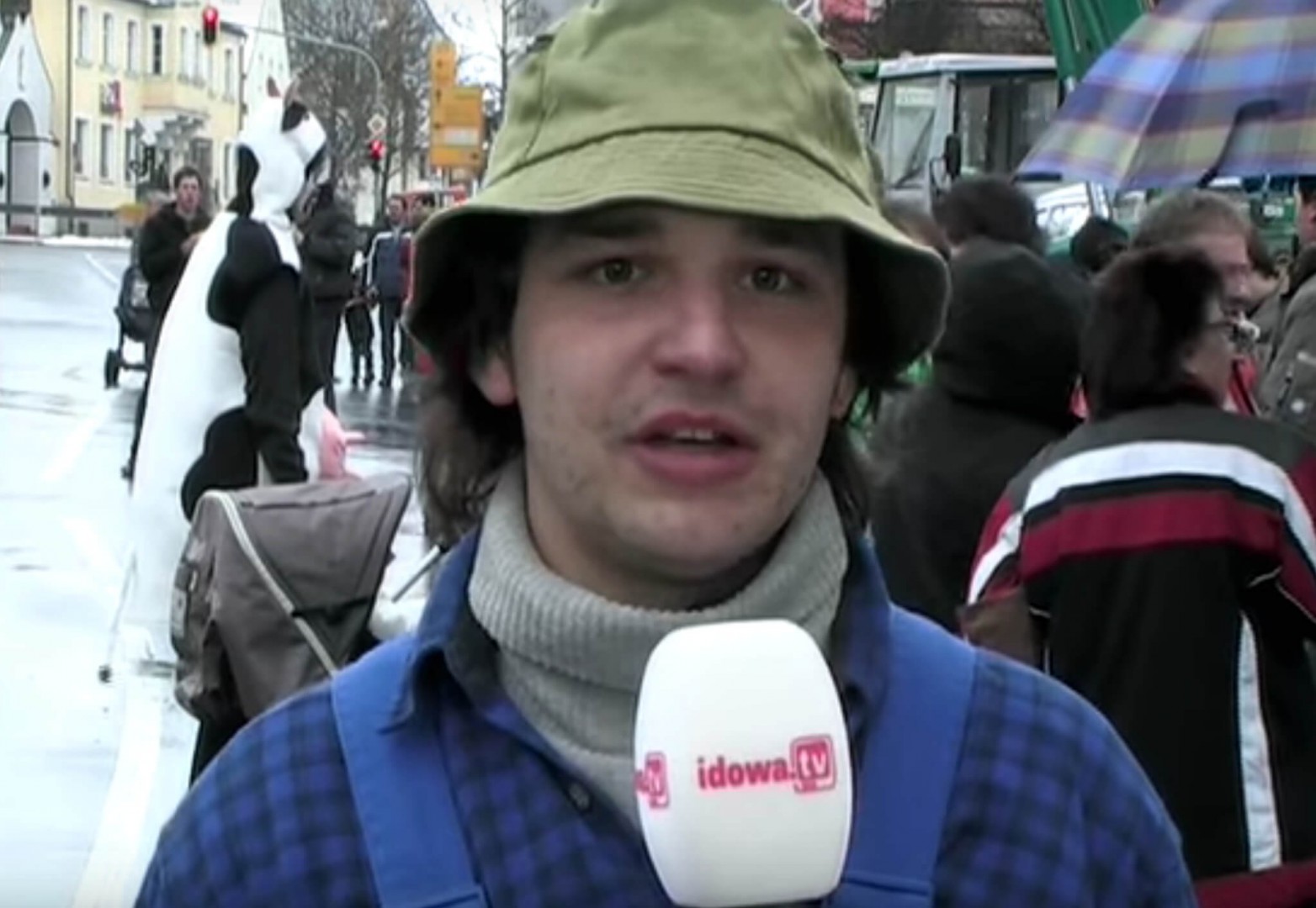 1. Burschenvorstand im idowa.tv Interview bei Bauer sucht Frau in Roding
